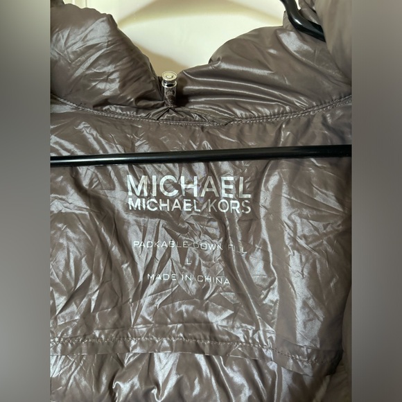 Michael Kors Women's Quilted Brown/Mocha Packable Down Jacket w Hood Size L - Picture 8 of 9
